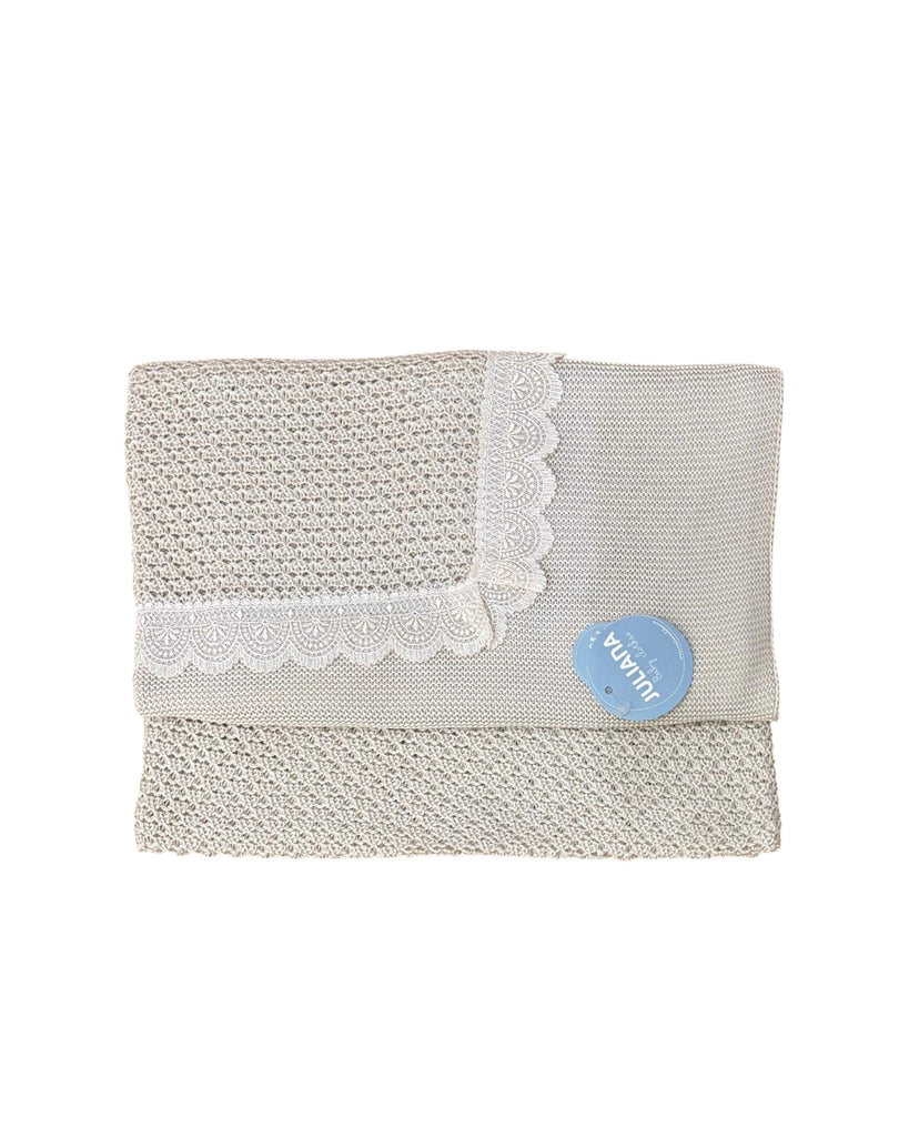 Copertina Crema con pizzo